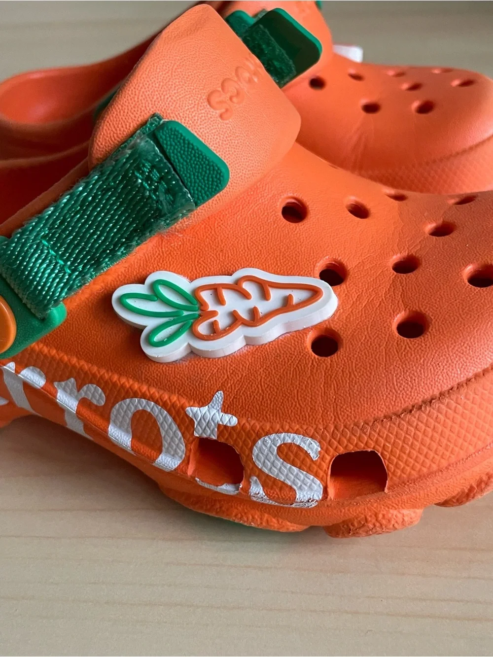 CROCS x Anwar Carrots